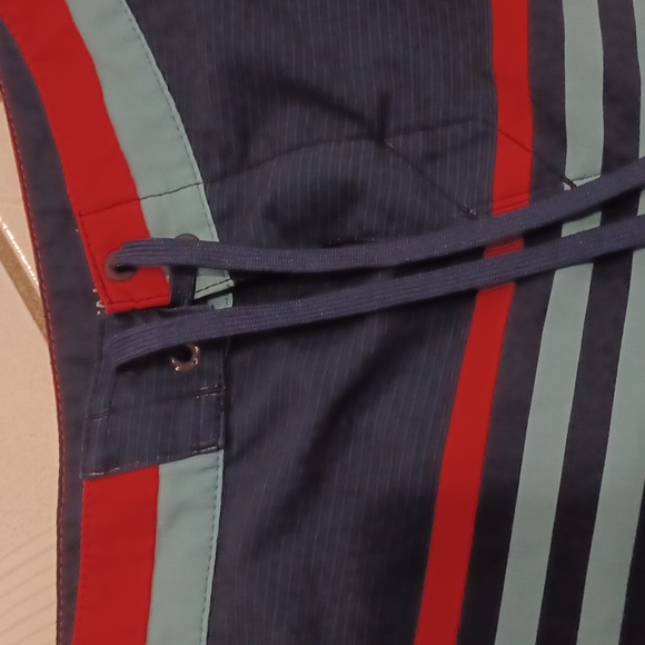 4/$60 Blue & Red Board Shorts - Size 30 - Picture 2 of 8
